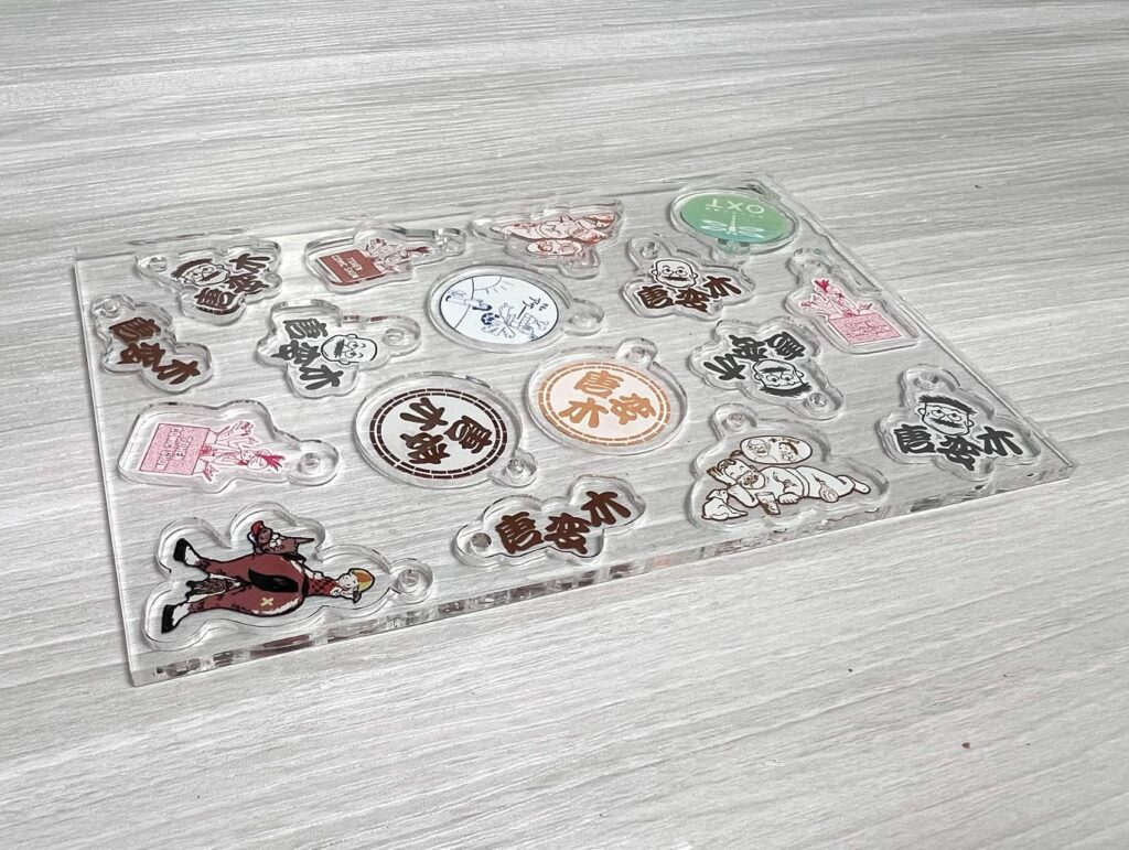 印刷所から届いたアクリル