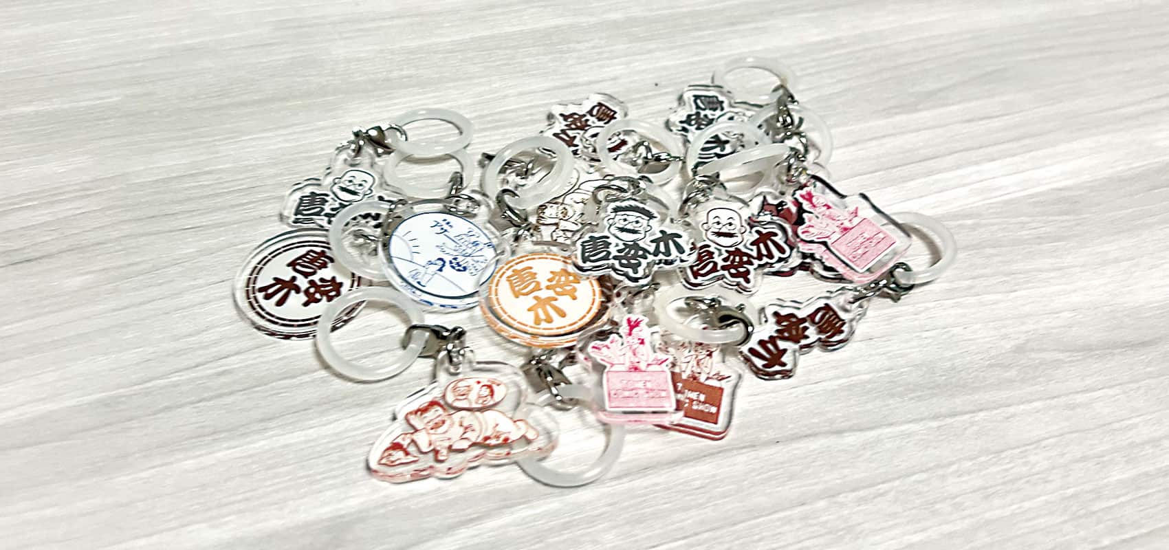 制作事例:飲食店オリジナルアクリルチャーム|居酒屋「唐変木」